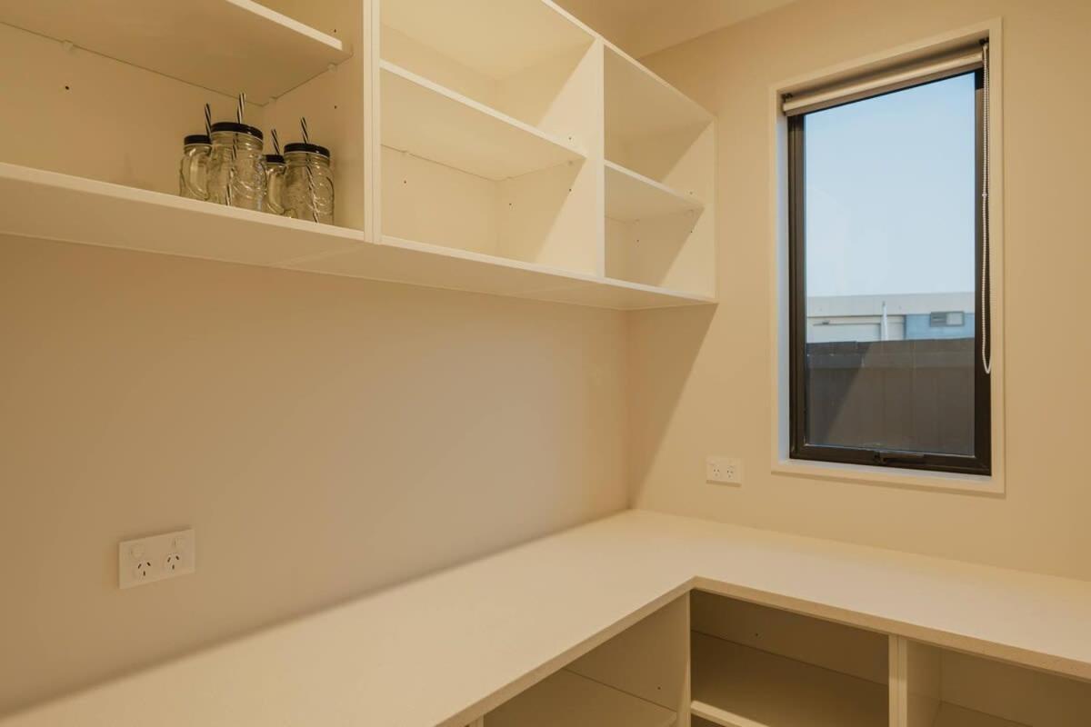 Elegant 3Br Home On Mustang Avenue ไครสต์เชิร์ช ภายนอก รูปภาพ