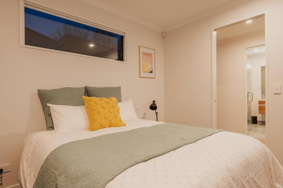 Elegant 3Br Home On Mustang Avenue ไครสต์เชิร์ช ภายนอก รูปภาพ