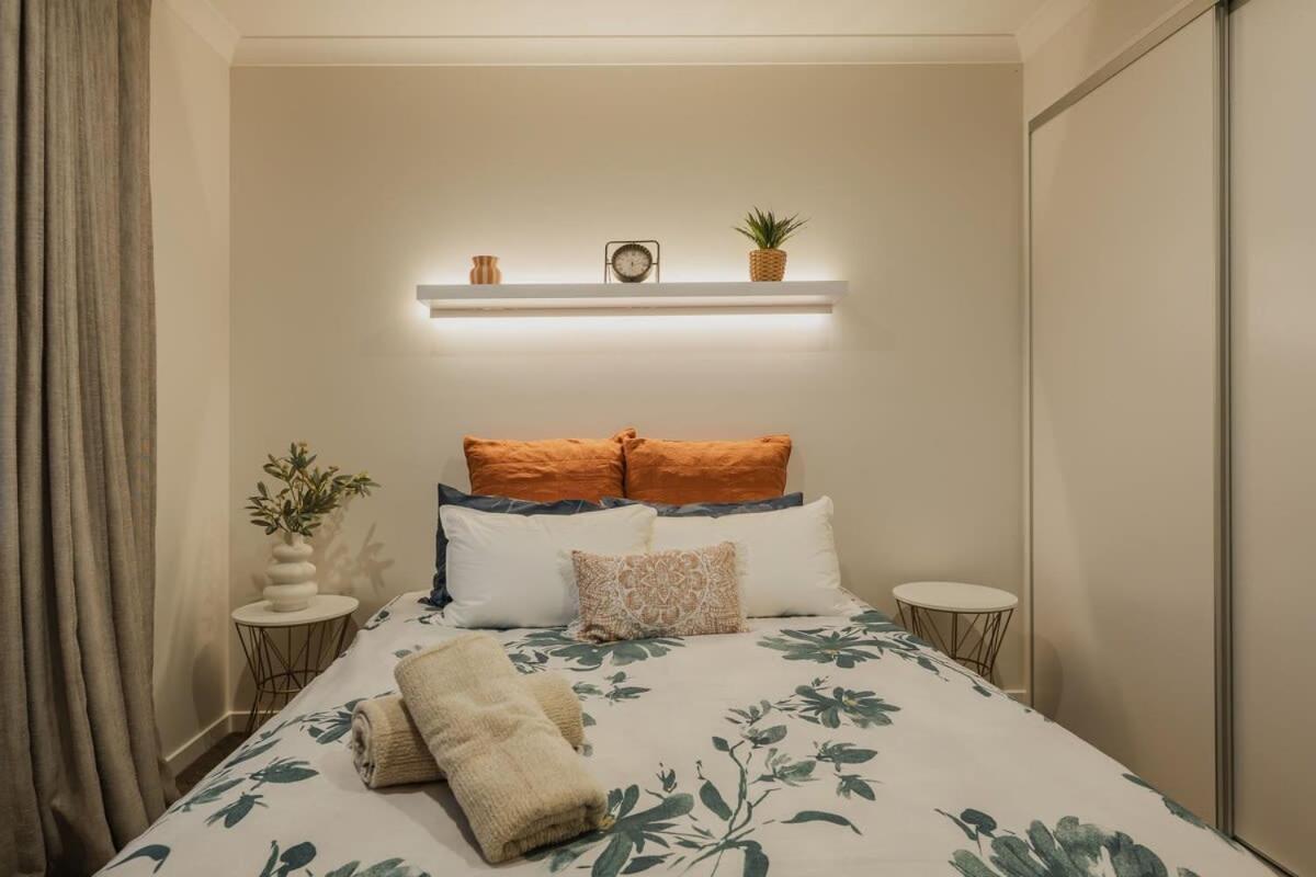 Elegant 3Br Home On Mustang Avenue ไครสต์เชิร์ช ภายนอก รูปภาพ